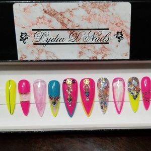 Hot neons press-on nails